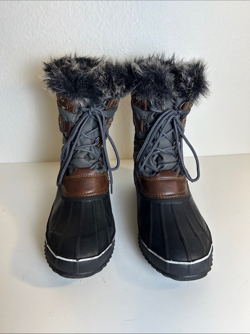 Itaska Women’s Winter Snow Boots Faux Fur Lined Size 10 Waterproof Duck Boot